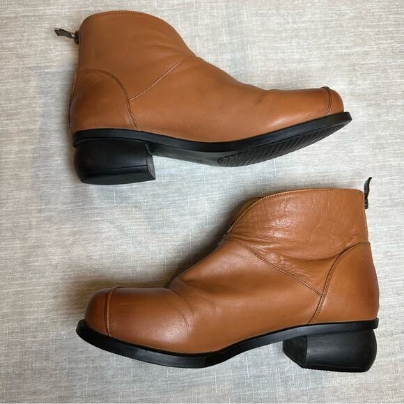 Rare HUMAND Ankle Boot Back Zip Rounded Block Heel Tan Brown Leather Woman 7.5 - Picture 6 of 13